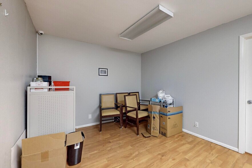 More Photos Of 516 Chama St NE, Albuquerque Office For Sale