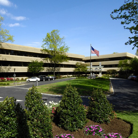 More Photos Of 777 W Putnam Ave, Greenwich Coworking Space