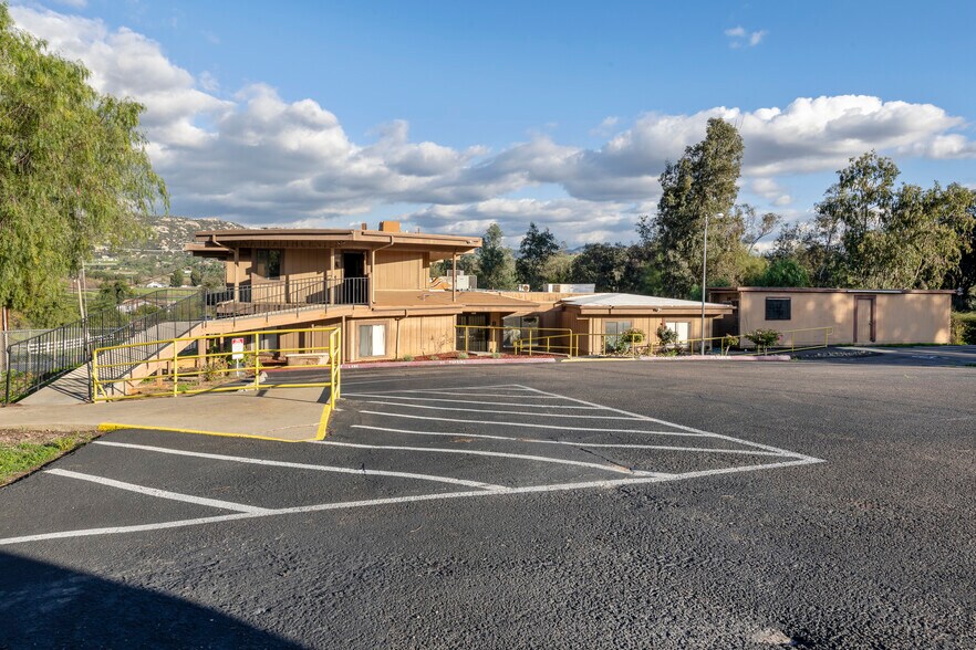 More Photos Of 217 E Earlham St, Ramona Medical For Sale