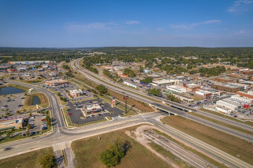 More Photos Of 116-118 N Main St, Sand Springs Storefront Retail Residential For Sale