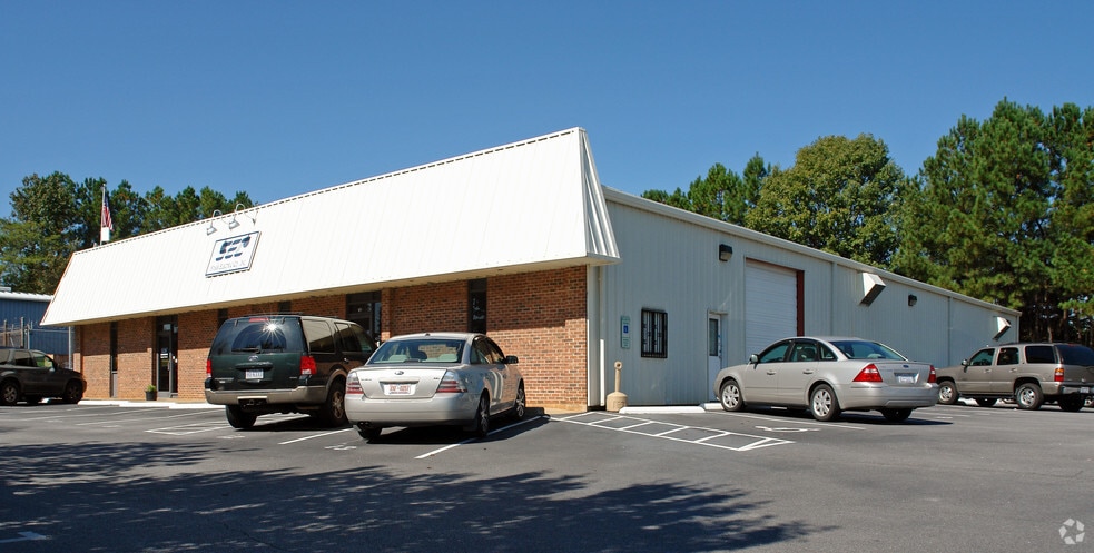 Primary Photo Of 300 Sherwee Dr, Raleigh Flex For Lease