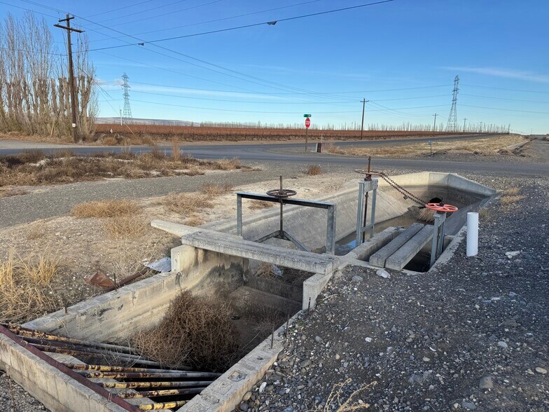 More Photos Of SWC Road 27 SW & Road P SW Rd @ Road P SW, Mattawa Land For Sale