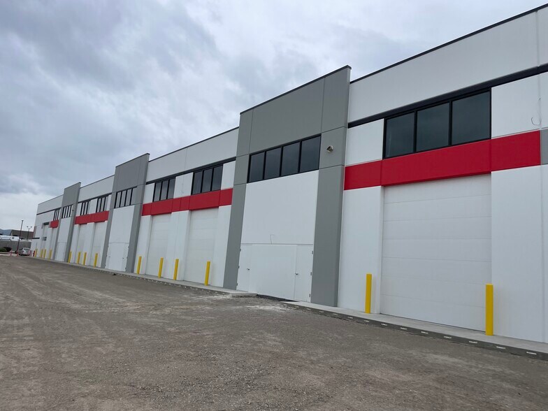 More Photos Of 4143 W 8370 S, West Jordan Industrial For Lease