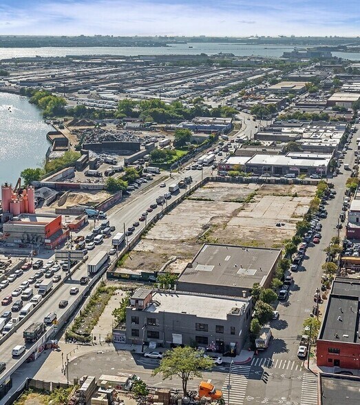 More Photos Of 913 Edgewater Rd, Bronx Land For Lease