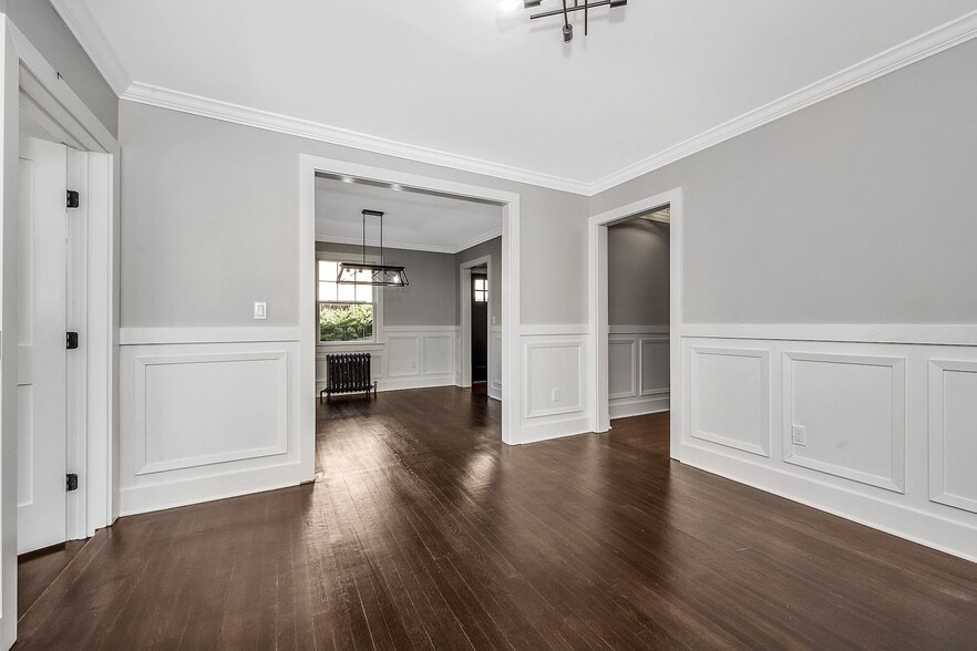 More Photos Of 200 Main St, Eastchester Apartments For Sale