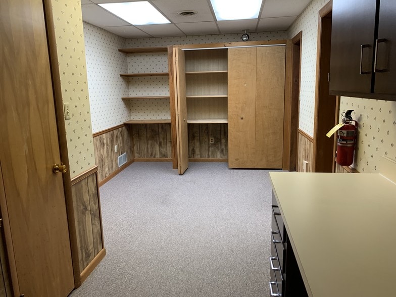 More Photos Of 144 S 8th St, Chambersburg Medical For Lease