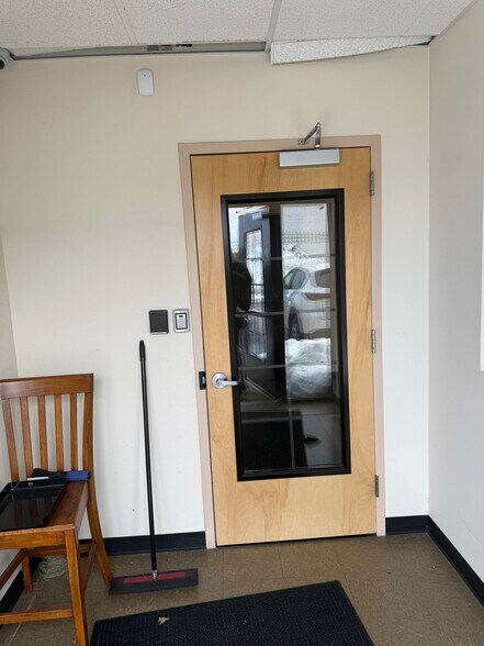 More Photos Of 1545 Ocean Ave, Bohemia Warehouse For Lease