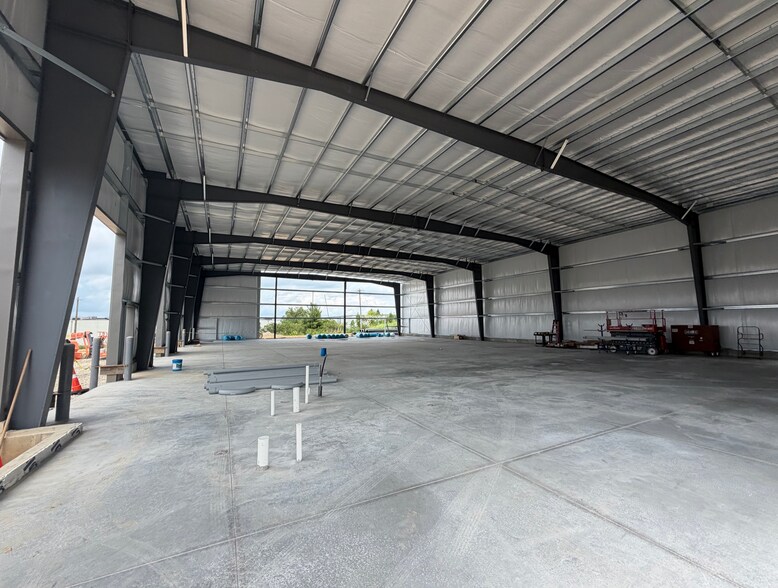 More Photos Of Thunderbird Ln, Fairfield Warehouse For Lease