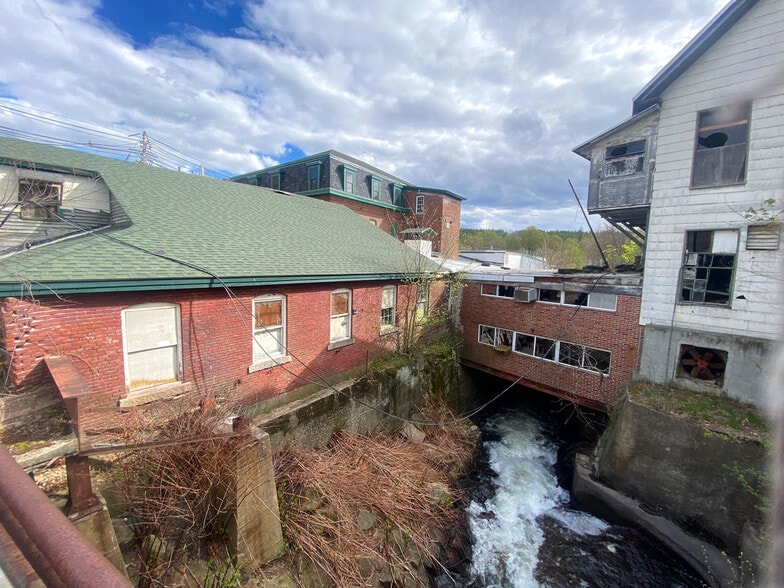 More Photos Of 6 Mill St, Ashland Industrial For Sale