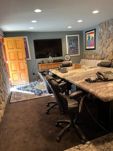 More Photos Of 137 Mt Rose St, Reno Office Residential For Lease