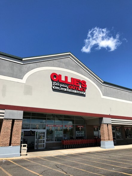 More Photos Of 9830-9860 Telegraph Rd, Taylor Storefront For Lease