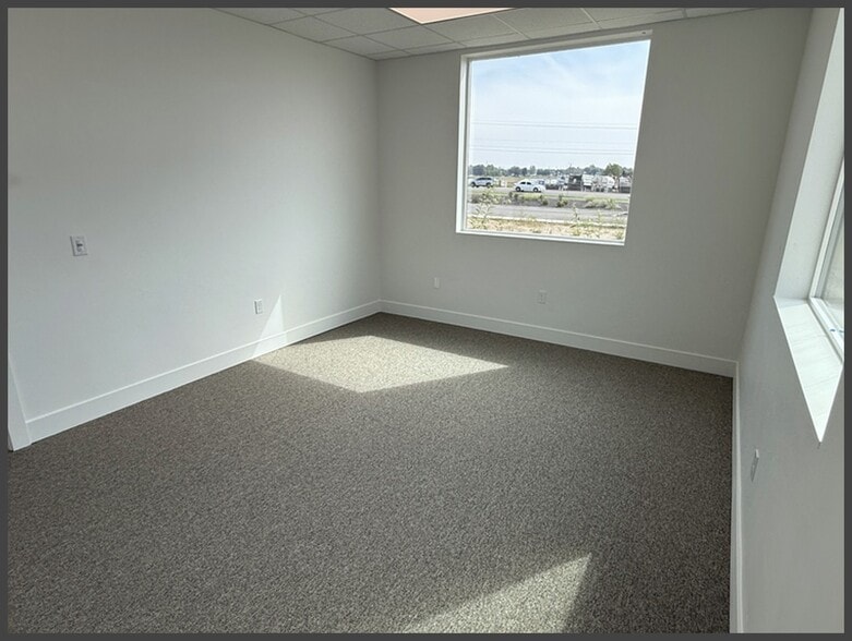 More Photos Of 3764 E Amity Ave, Nampa Office For Lease