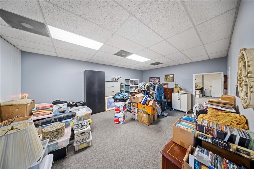 More Photos Of 808 E 10th St, Kansas City Flex For Sale