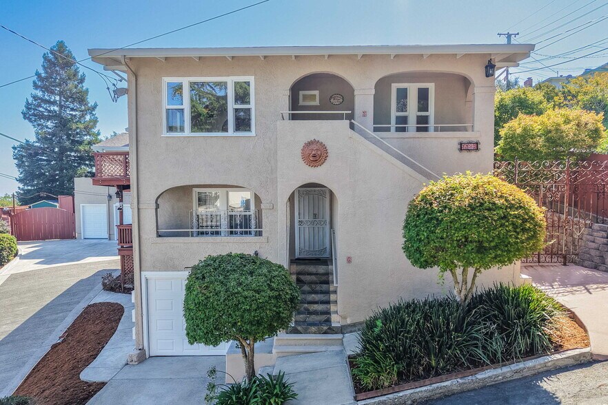 More Photos Of 1135 5th Ave, Crockett Apartments For Sale
