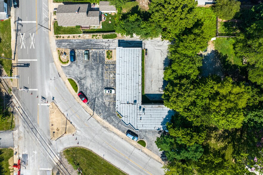 More Photos Of 136 E Walnut St, Independence Office For Lease