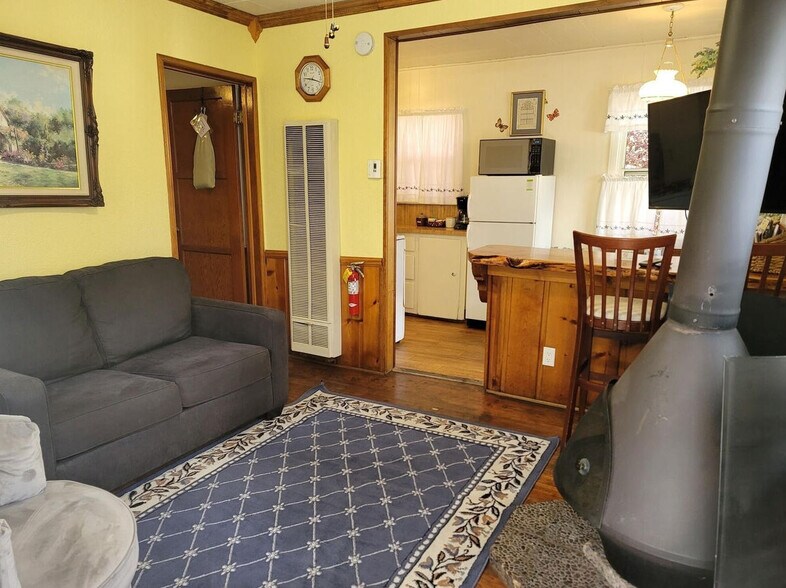 More Photos Of 40241 Big Bear Blvd, Big Bear Lake Hotel For Sale