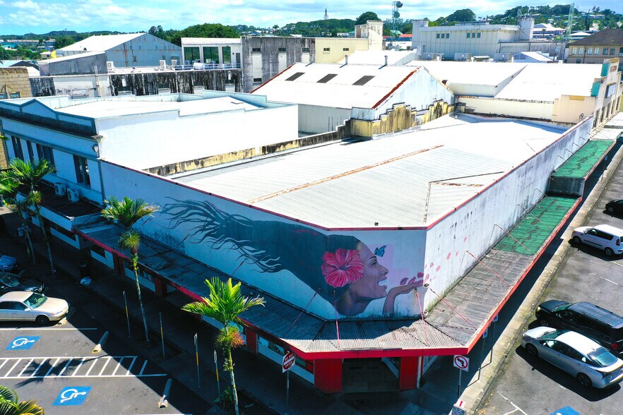 More Photos Of 138 Kamehameha Ave, Hilo Storefront For Sale