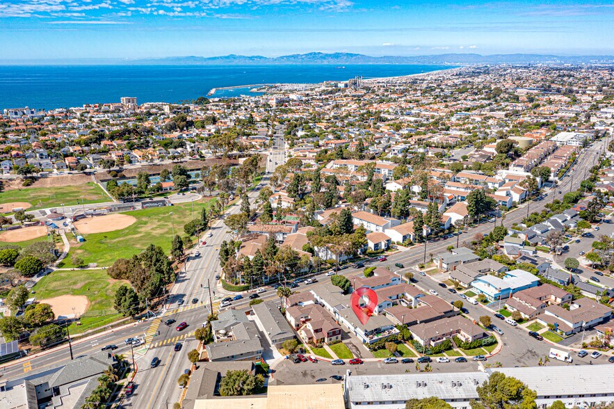 More Photos Of 1110 Barbara St, Redondo Beach Apartments For Sale