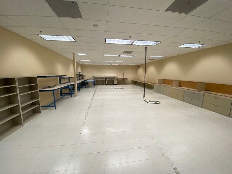 More Photos Of 18705 Madrone Pky, Morgan Hill Research And Development For Lease