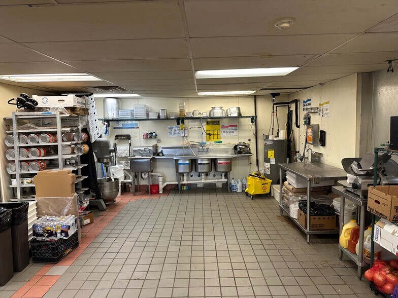 More Photos Of 1841 Norristown Rd, Maple Glen Storefront For Sale