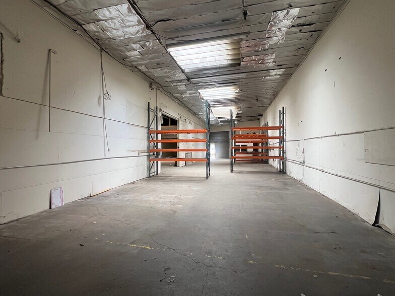 More Photos Of 523 W Garfield Ave, Glendale Warehouse For Lease