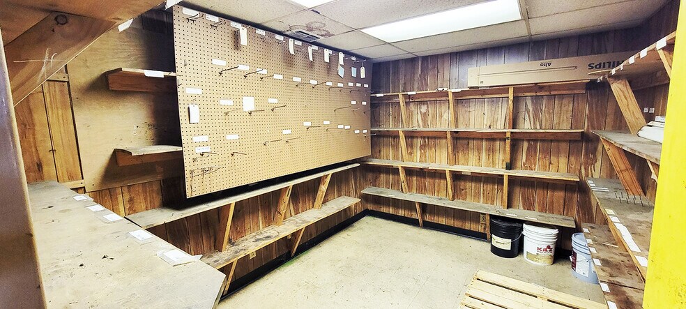 More Photos Of 6099 FM 2767, Tyler Industrial For Lease