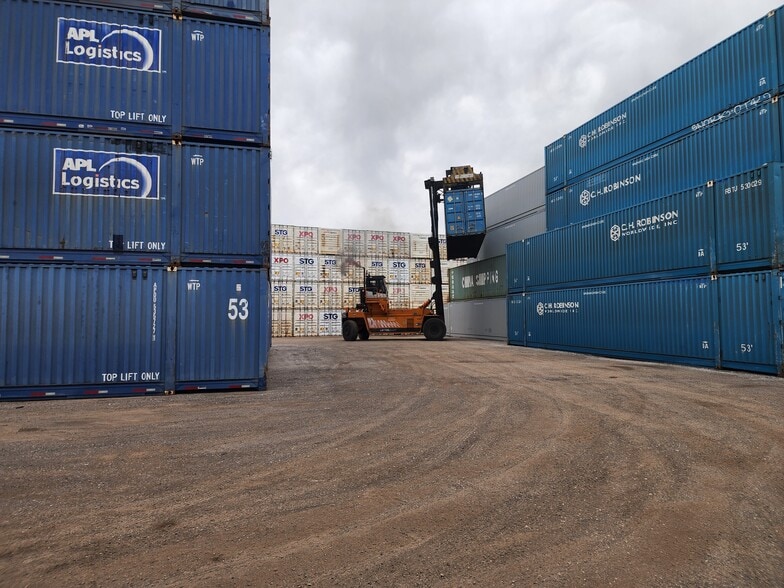 More Photos Of 5300 S Joliet Rd, McCook Land For Lease