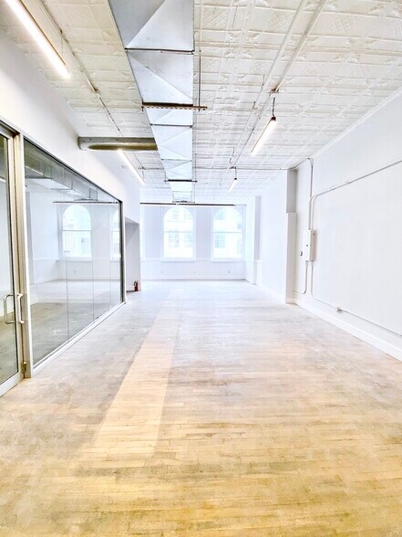 More Photos Of 447 Broadway, New York Loft Creative Space For Lease