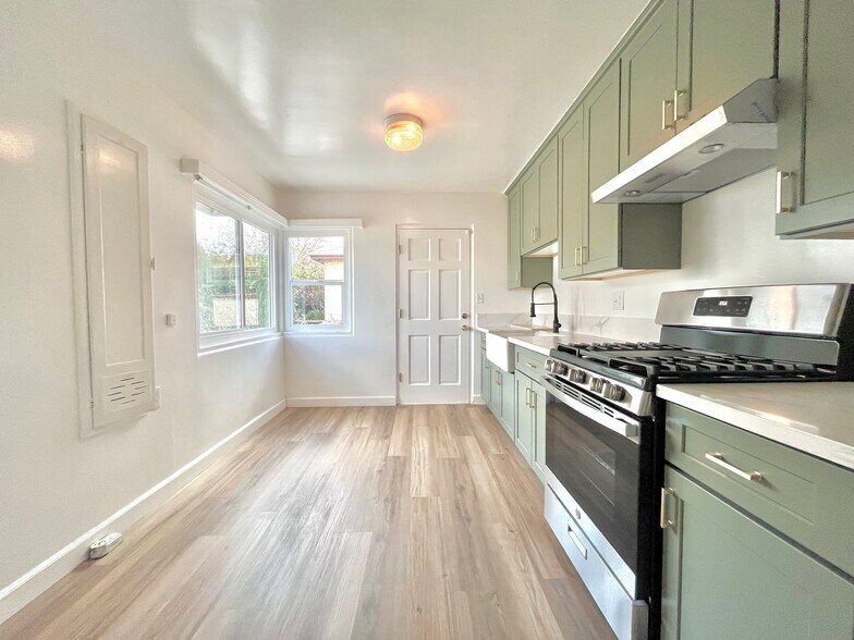 More Photos Of 938 E Sandra Ave, Arcadia Apartments For Sale