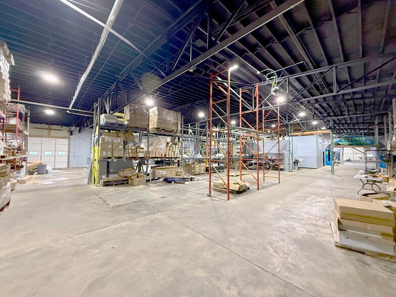 More Photos Of 423 Westover Dr, Columbia Industrial For Lease