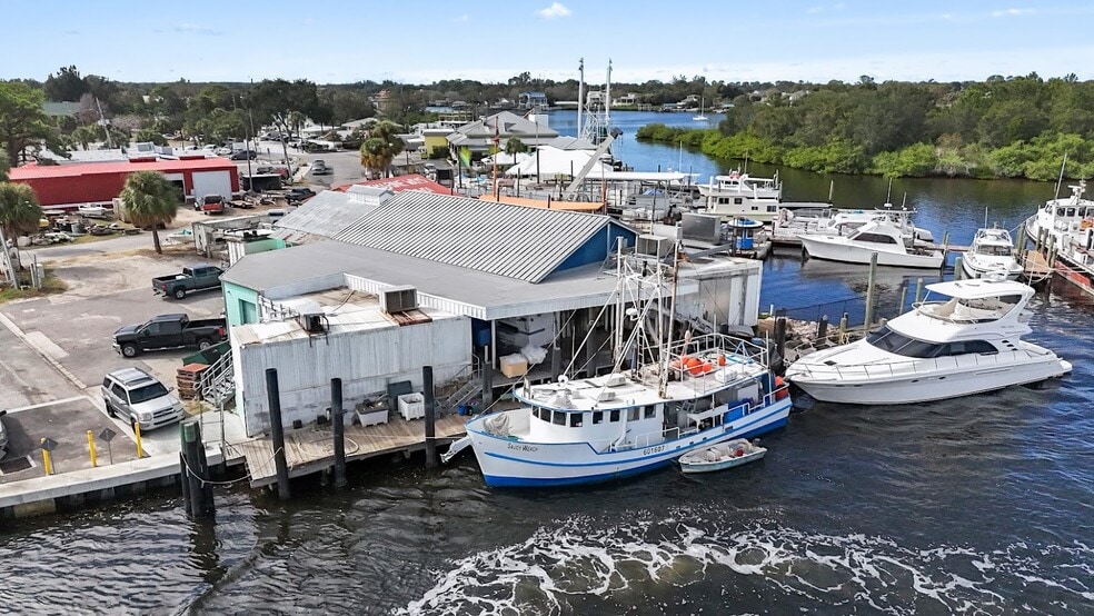 More Photos Of 1003 Roosevelt Blvd, Tarpon Springs Warehouse For Sale