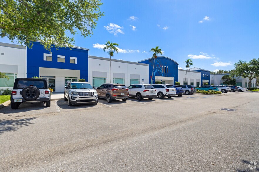 More Photos Of 3998 FAU Blvd, Boca Raton Unknown For Lease