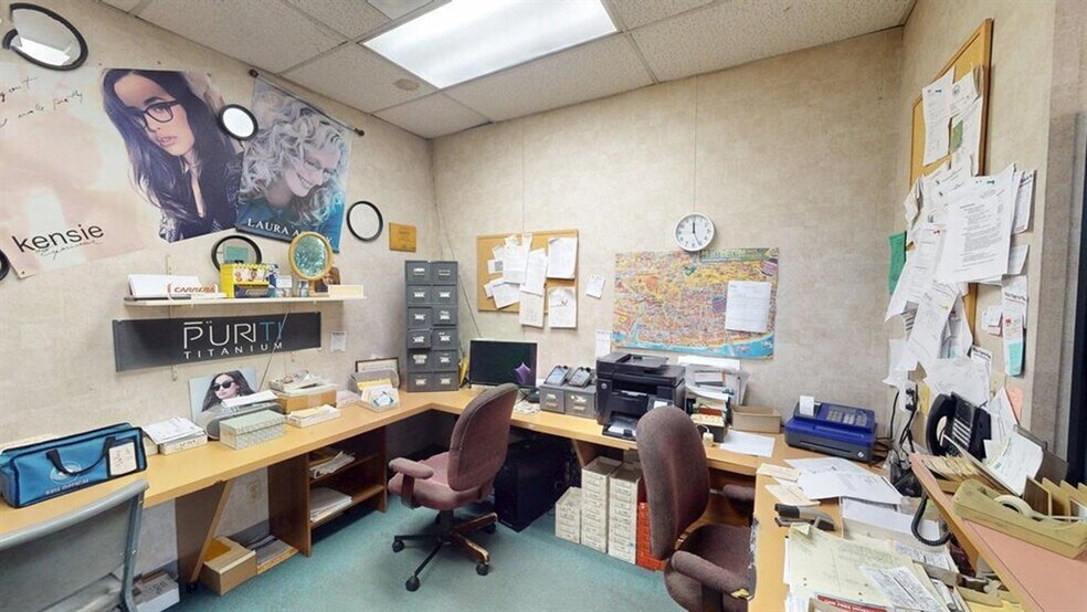 More Photos Of 2819 5th Ave, Huntington Medical For Sale