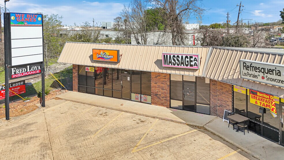 More Photos Of 4307 Red Bluff Rd, Pasadena Unknown For Lease