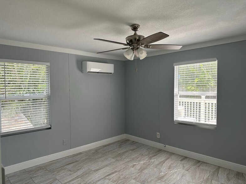 More Photos Of 614 Oak Ave, Clearwater Apartments For Sale