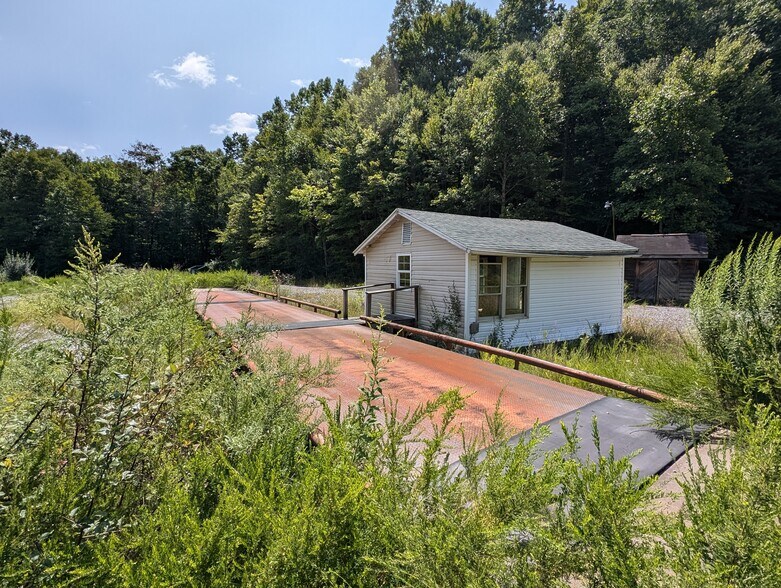 More Photos Of 405 Checks Rd, Summersville Land For Sale