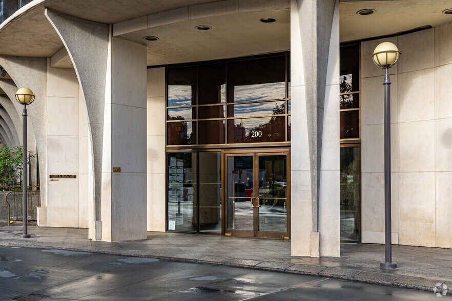 More Photos Of 200 Central Park S, New York Multifamily For Sale
