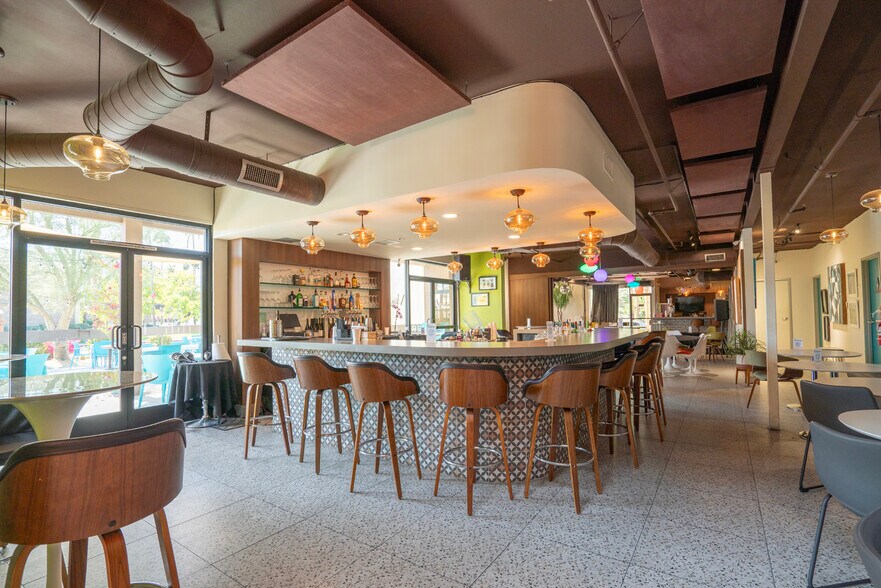 More Photos Of , Palm Springs Office For Sale