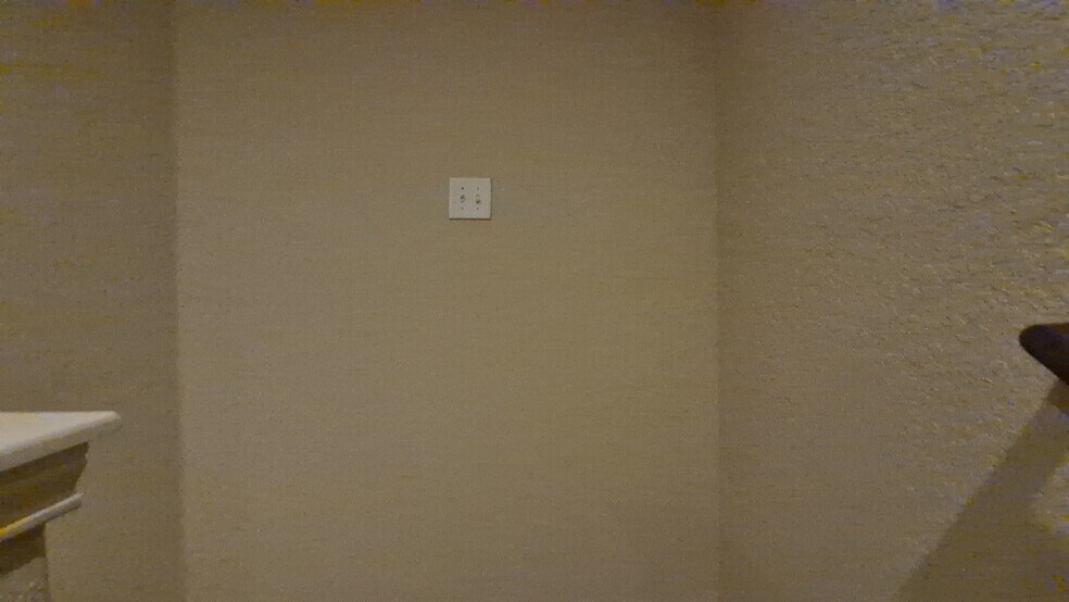 More Photos Of 6866 Lakeview Dr, San Antonio Multifamily For Sale