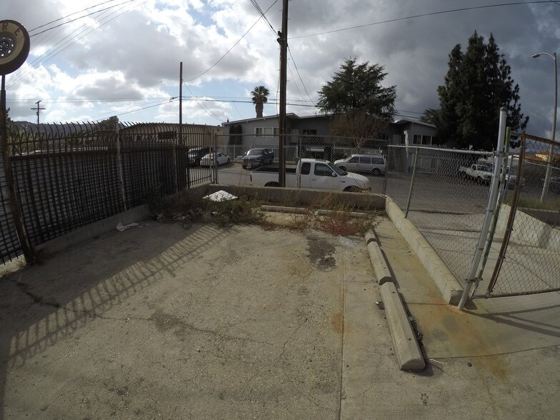 More Photos Of 7780 Foothill Blvd, Tujunga Restaurant For Sale