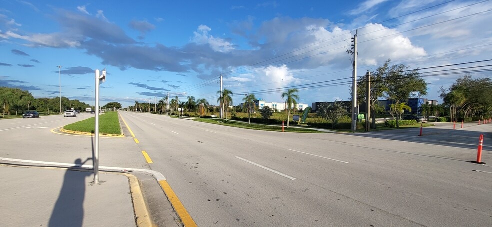 More Photos Of 18900 Pines Blvd, Pembroke Pines Land For Sale