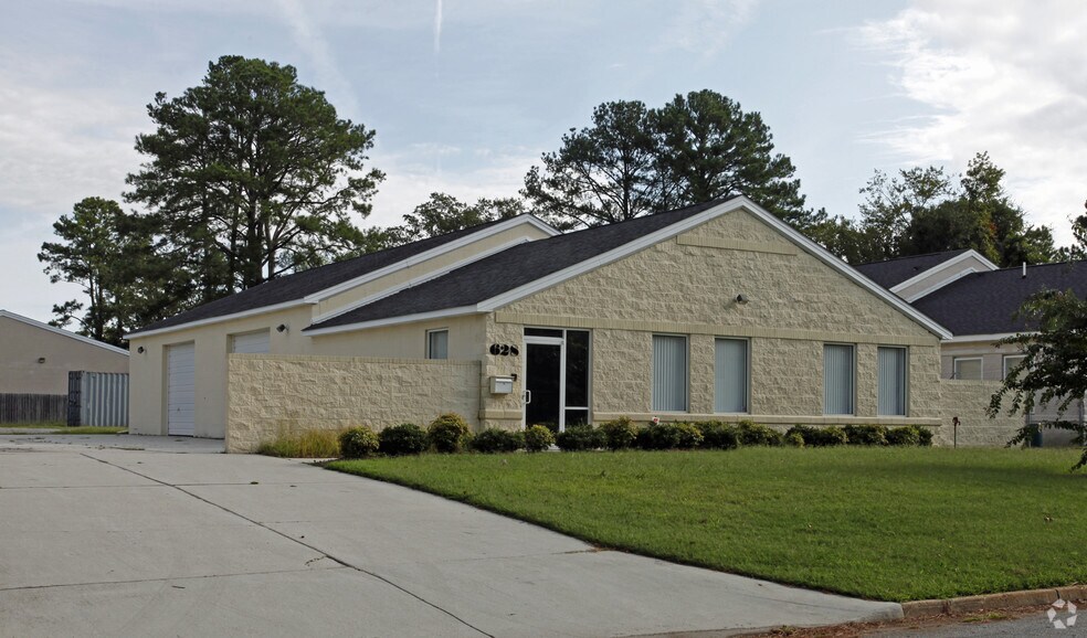 Primary Photo Of 628 Dunedin Rd, Portsmouth Warehouse For Sale