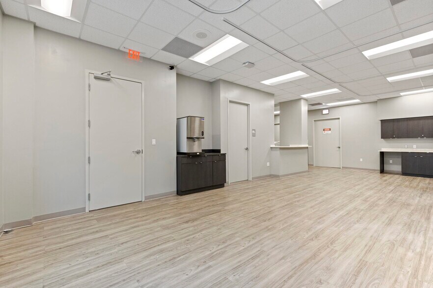 More Photos Of 4205 W Atlantic Ave, Delray Beach Medical For Lease