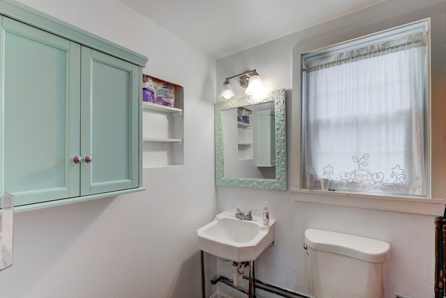 More Photos Of 9430 Main Ave, Cincinnati General Retail For Sale