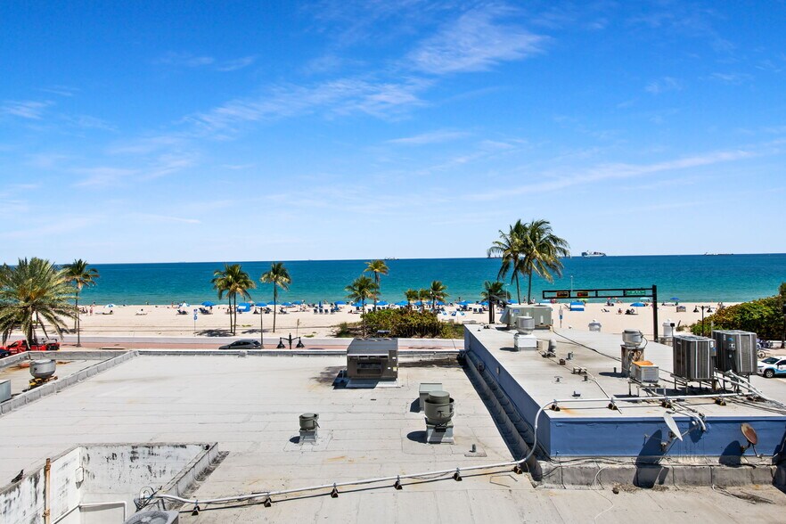 More Photos Of 900 Sunrise Ln, Fort Lauderdale Restaurant For Sale