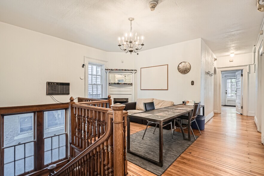 More Photos Of 940 Logan St, Denver Office For Lease