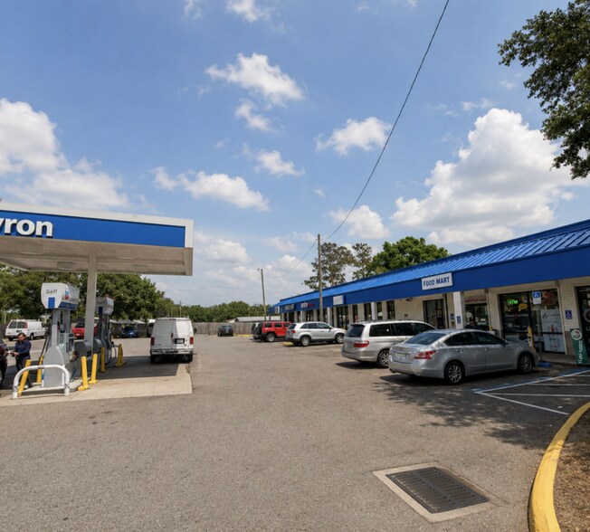 More Photos Of 10907 E US Hwy 92, Seffner Storefront Retail Office For Lease