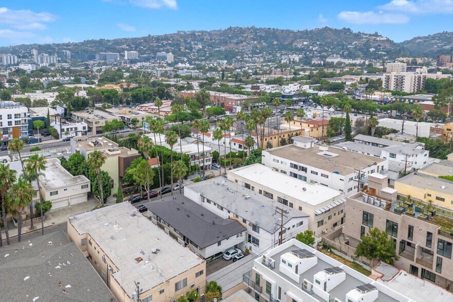 More Photos Of 1010 N Orange Grove Ave, West Hollywood Apartments For Sale