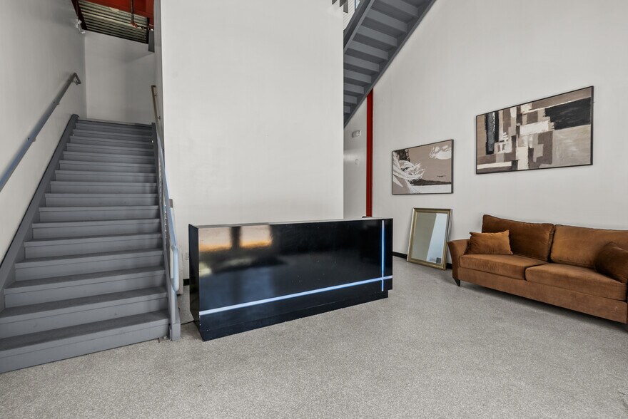 More Photos Of 8070 Webb Ave, North Hollywood Warehouse For Sale