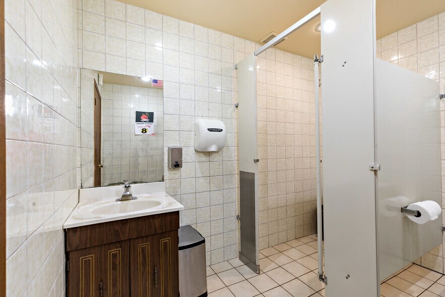 More Photos Of 14042 S Croissant Dr, Burnham Marina For Sale